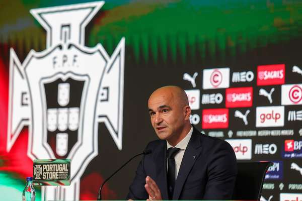 内维斯一锤定音 葡萄牙力克爱尔兰取关键三分