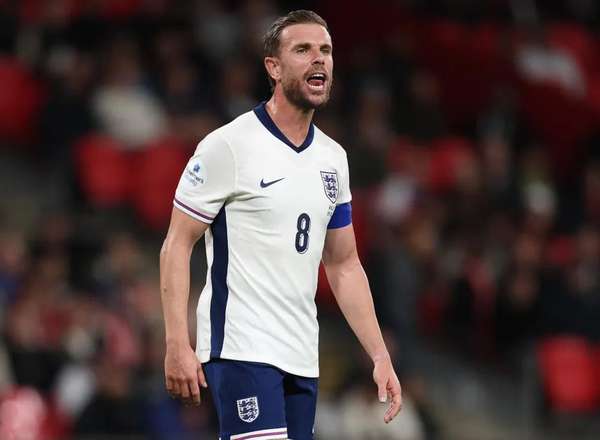 福斯特力荐亨德森入选世界杯名单 强调其精神领袖价值