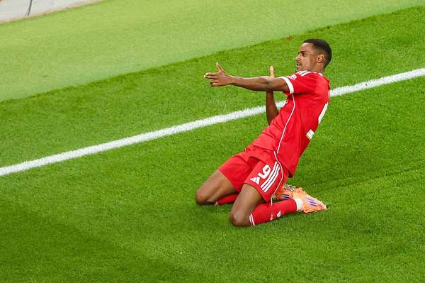 变阵奇效！伊萨克破荒+加克波建功 利物浦客场零封止颓势