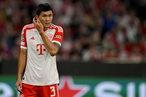 蓝军盯上拜仁失意铁闸 德媒：5000万先生或登陆斯坦福桥